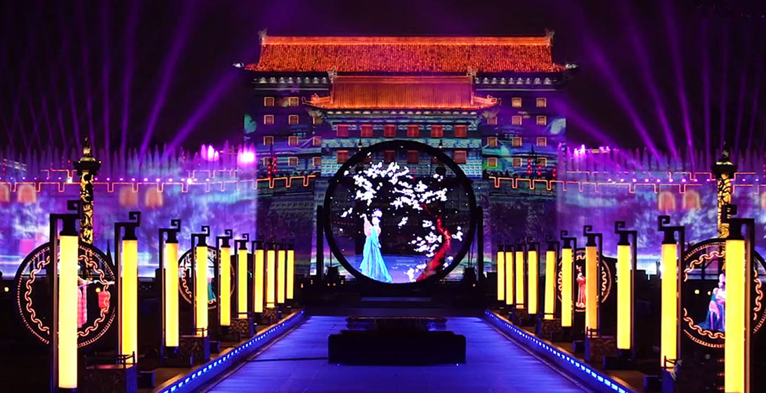 三亿体育案例-西安南门城墙创意映月屏